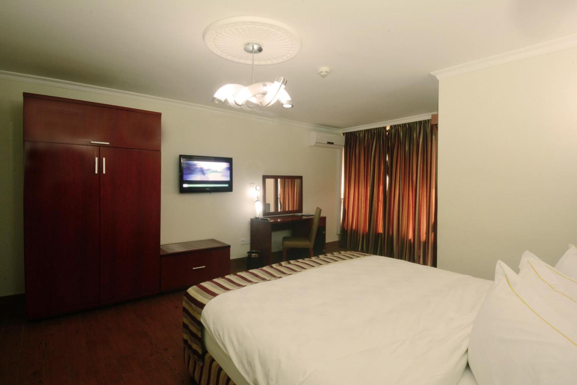 Hotel La Falaise Yaoundé Cameră foto